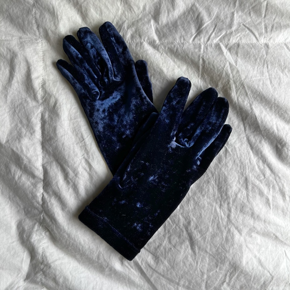 Vintage Velvet Gloves 1993 100% Nylon